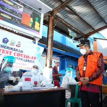 Usahakan Aktivitas Ekonomi yang Aman, Ratusan Pedagang di Makassar Jalani Rapid Test