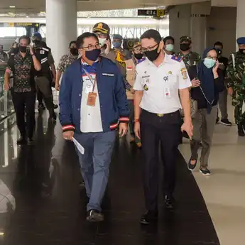 Ditemani Wakilnya, Wali Kota Balikpapan Lakukan Peninjauan di Bandara SAMS