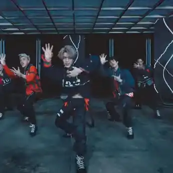 Lirik Lagu ‘Turn Back Time’ Milik WayV, Lengkap dengan Terjemahannya