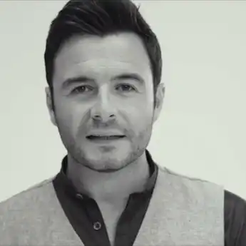 Lirik Lagu dan Terjemahaan 'Beautiful In White' By Shane Filan