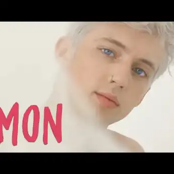 Lirik Lagu dan Chord 'Strawberries and Cigarettes' - Troye Sivan