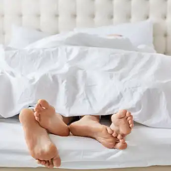 Baru Tahu, Ternyata Bercinta di Siang Hari Punya 3 Kenikmatan Spesial