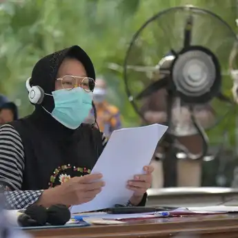 Jelang Idul Adha, Risma Minta Takmir dan Pengurus Masjid Disiplinkan Protokol Kesehatan