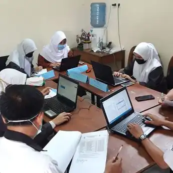 Kiat Sukses SMKN 5 Palembang dalam Melaksanakan MPLS secara Online