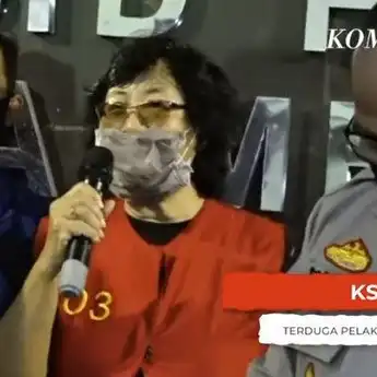 Nenek 67 Tahun Yang Hina Ahok Adalah Ketua Organisasi Veronica Lovers