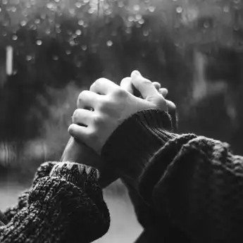 20 Lagu Barat Romantis yang Enak Didengar dan Bisa Menaikan Mood Kamu!