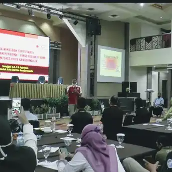 Tingkatkan Profesionalisme SDM Pariwisata, Pemko dan PMI Banjarmasin Beri Pelatihan