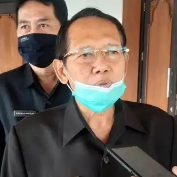 Bupati Semarang Mundjirin & Anaknya Resmi Dipecat dari PDI Perjuangan