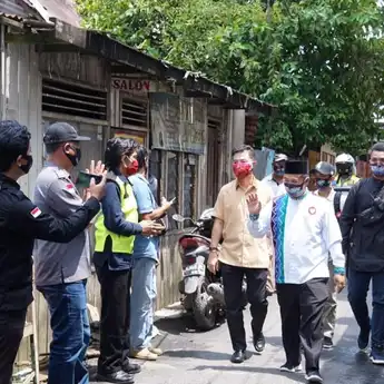 Sambangi Gang Kenari, Ibnu-Arifin Paparkan Rencana Perbaikan Sistem Drainase