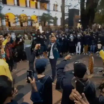 Unjuk Rasa di Tugu Muda, Ratusan Mahasiswa Tuntut Rekannya Dibebaskan
