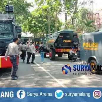 Ribuan Pasukan Gabungan Disiagakan di Jalan Tugu Malang