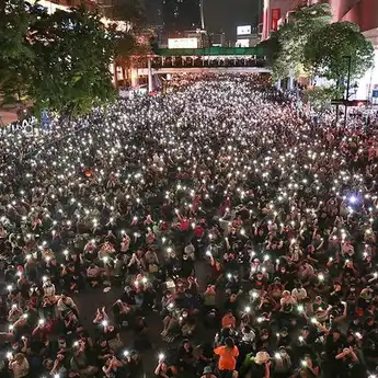 Thailand Dilanda Kekacauan, Apa yang Sedang Terjadi Sebenarnya?