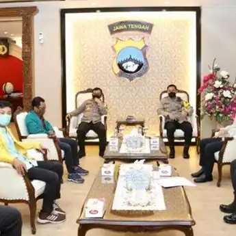 Kapolda Jateng Adakan Pertemuan dengan Perwakilan BEM se-Jateng