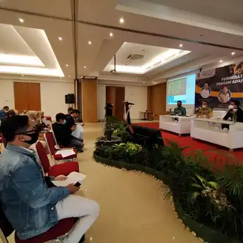 Kemenparekraf Kenalkan Paradigma & Tren Baru Pariwisata Saat Pandemi