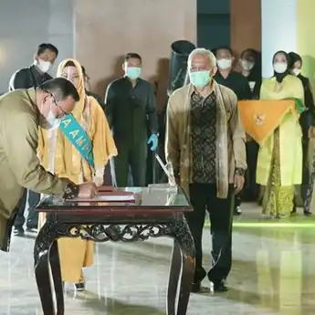 Duta AMPL Ike Nurjanah Kagumi Komitmen Hidup Sehat Muba