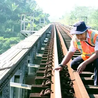 Jelang Musim Penghujan, Daop 2 Bandung Rutin Cek Jalur Kereta Api