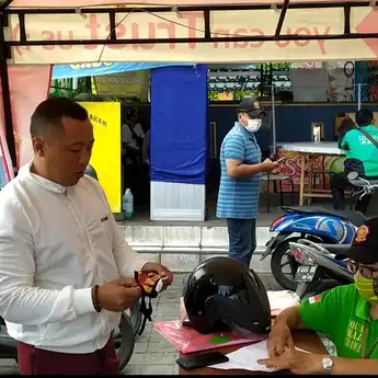 Giat Yustisi Prokes, Belasan Orang Terjaring Di Wilayah Renon, Denpasar.