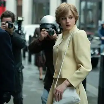 Kerajaan Inggris Desak Netflix Cantumkan Label Fiksi di Film Seri 'The Crown'