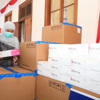 Pemprov Jatim Terima 50.250 Rapid Test Antigen dari BNPB