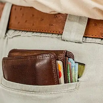 5 Tips Feng Shui Dompet yang Bisa Bikin Duit Utuh dan Mengalir Deras