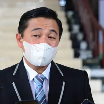 Ibnu Sina Divaksin Besok, Tim Pakar Covid-19: Jangan Euforia