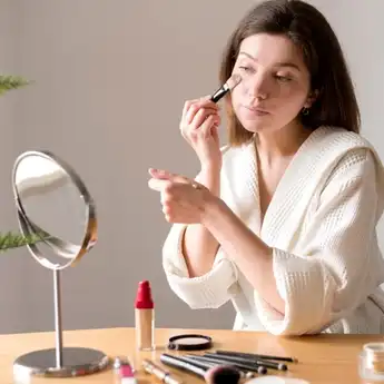 Anti Terlihat Tua, Ini Tips Make Up Bagi Remaja yang Simple dan Natural