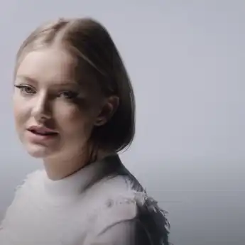 Lirik Lagu dan Chord ‘Hurts So Good’ Milik Astrid S, When it hurts, but it hurts so good