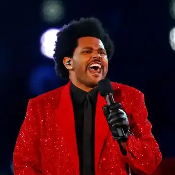 Lirik Lagu 'Timeless' – The Weeknd & Playboi Carti, dan Terjemahannya