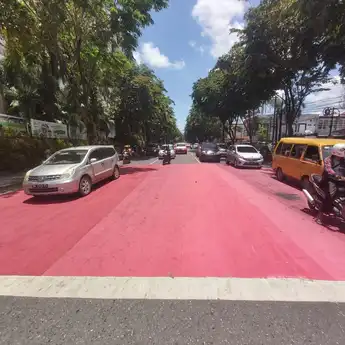 Marka Merah di Ruas Jalan Banjarmasin Mulai Disosialisasikan. Berikut Kegunaannya