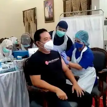 Ratusan Wartawan di Palembang Jalani Vaksinasi Tahap Pertama