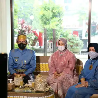 Hari Kebudayaan di Makassar, Pegawai Pemerintahan Kompak Pakai Baju Adat