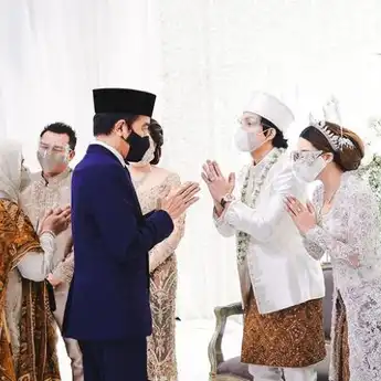 Sindir Jokowi dan Prabowo Hadir di Pernikahan Atta Aurel, Tompi: Tunggu Pemerintah Minta Maaf