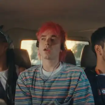 Lirik Lagu &lsquo;18&rsquo; Milik Jeremy Zucker, Lengkap dengan Terjemahan