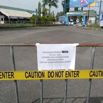 Vaksinasi Dijadwalkan Ulang, Masyarakat Kecewa Hingga Dugaan Vaksin yang Tak Ada