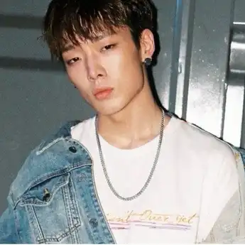 Lirik Lagu ‘Ur SOUL Ur BodY’ – BOBBY (feat. DK iKON) dan Terjemahannya