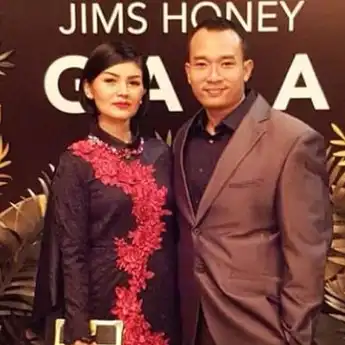 Begitu Sedih Ditinggal Sang Suami Meninggal Dunia, Artis Indonesia Ini Sampai Bolak-balik ke Dokter Jiwa