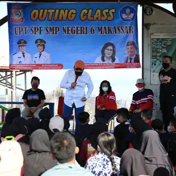 Outing Class di Makassar, Pelajar Dikenalkan Lingkungan Sekitar