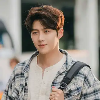 Kena Rumor Skandal Aborsi, Kim Seon Ho Batalkan Wawancara Drama 'Hometown Cha-Cha-Cha'