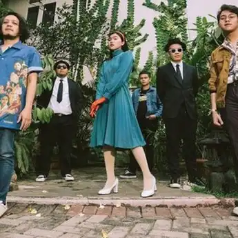 Lirik Lagu 'Yth: NAIF' - Diskoria, Isyana Sarasvati, Ardhito Pramono dan KawaNAIF