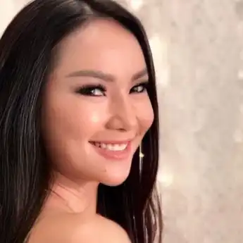 5 Seleb Wanita Ini Pernah Menikah 3 Kali, Bahkan Ada yang Lebih!