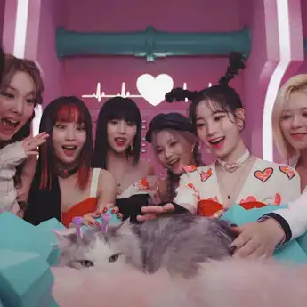 Lirik Lagu ‘SCIENTIST’ Milik TWICE, Lengkap dengan Terjemahannya