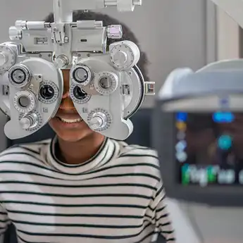 Apa Low Vision pada Mata? Yuk, Kenali Gejala dan Cara Mencegahnya