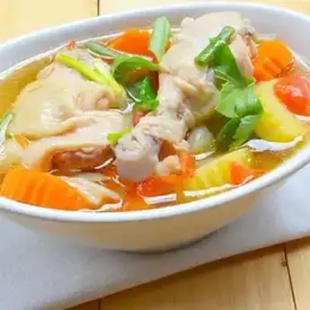 Cocok Untuk yang Sedang Sakit dan Disantap Saat Suasana Dingin, Ini Dia Resep Sup Ayam Jahe yang Begizi