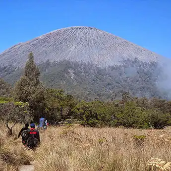 Inilah 4 Fakta Menarik Gunung Semeru di Jawa Timur, Indonesia