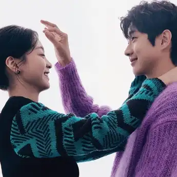Viral! 5 Cara Punya Pacar Kayak Choi Ung Drakor 'Our Beloved Summer'