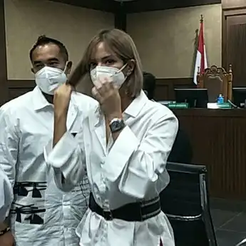 Minta Keringanan Hukuman, Nia Ramadhani: Saya Ibu dari 3 Anak yang Masih Kecil