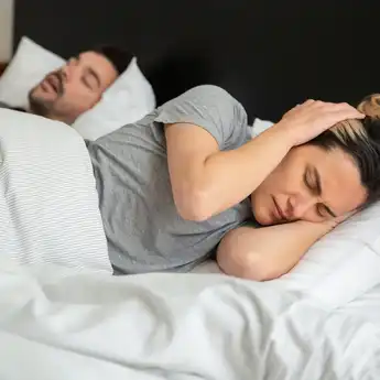 Begini 7 Cara Mudah Menghilangkan Kebiasaan Ngorok Saat Tidur