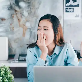 Bikin Gak Produktif, Ini Makanan yang Bisa Bikin Ngantuk Seharian