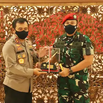 Dikunjungi Danjen Kopassus, Kapolda : Sinergitas TNI-Polri di Jateng Sangat Baik