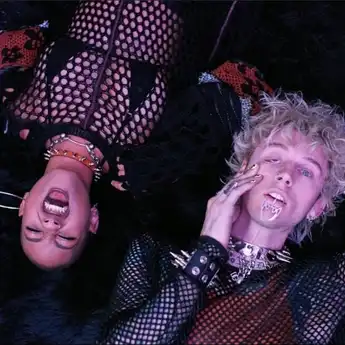 Lirik Lagu 'Emo Girl' - Machine Gun Kelly feat. WILLOW dan Terjemahan